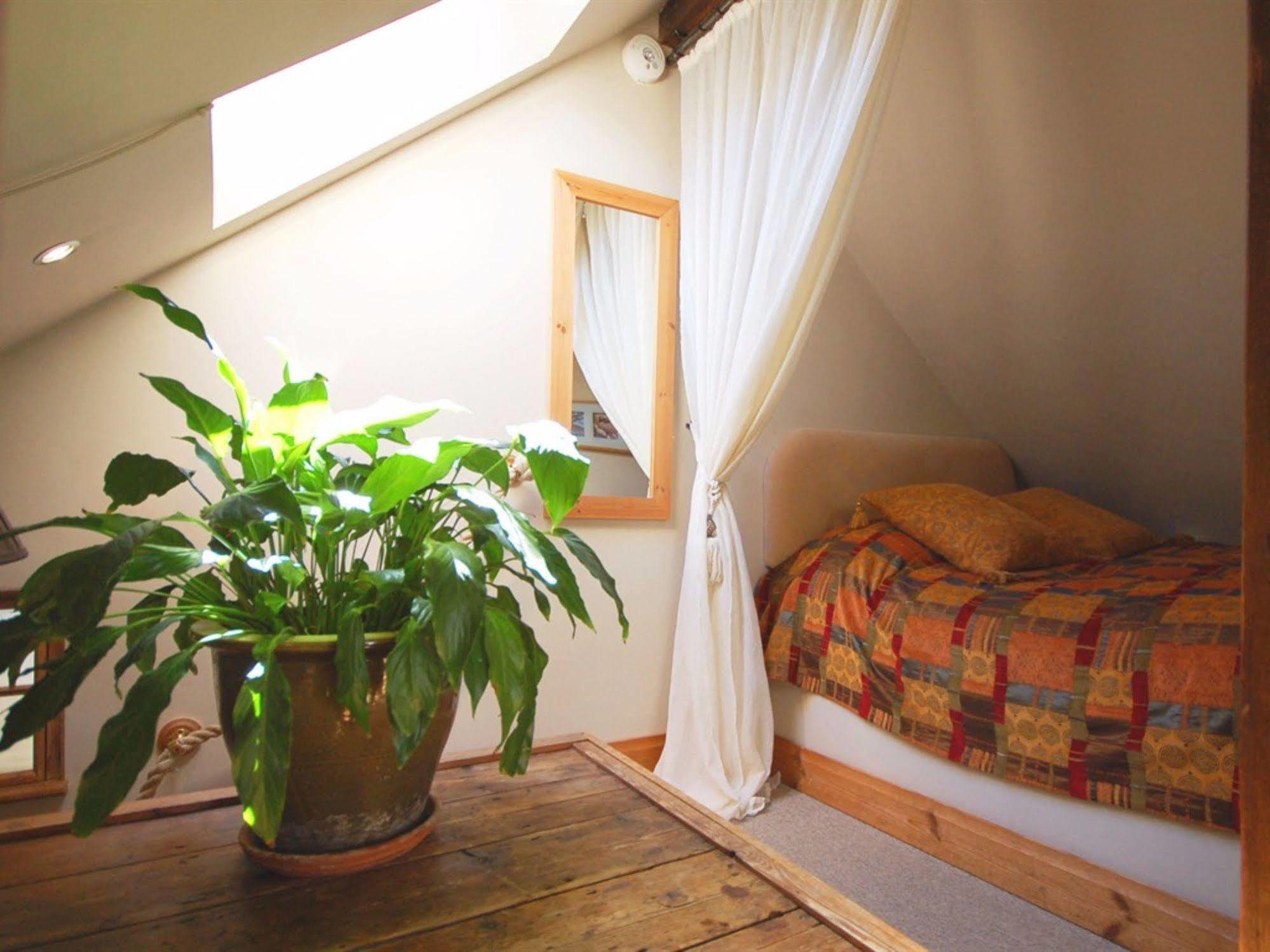 The Old Forge Bed and Breakfast East Kennett Buitenkant foto
