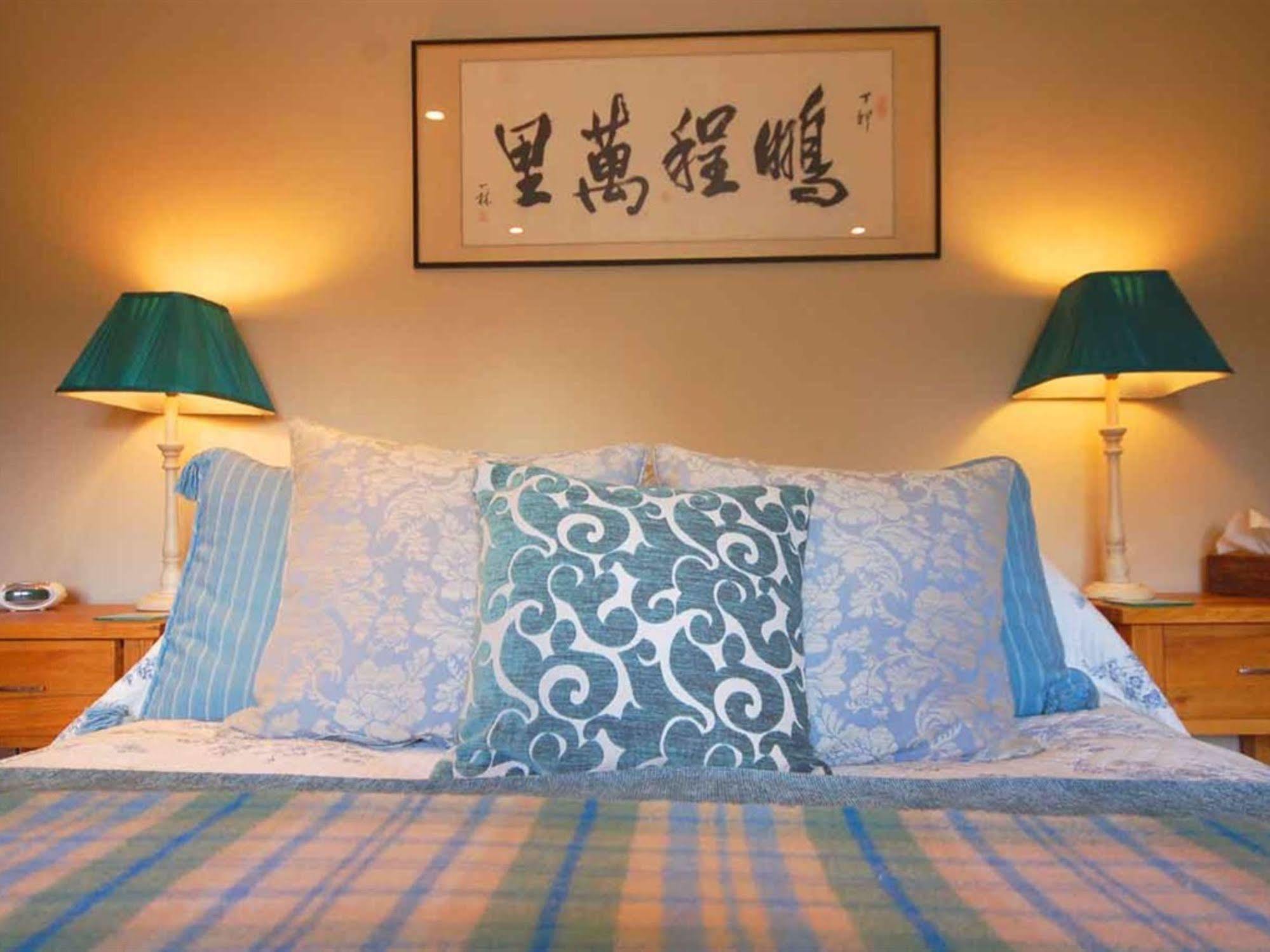 The Old Forge Bed and Breakfast East Kennett Buitenkant foto