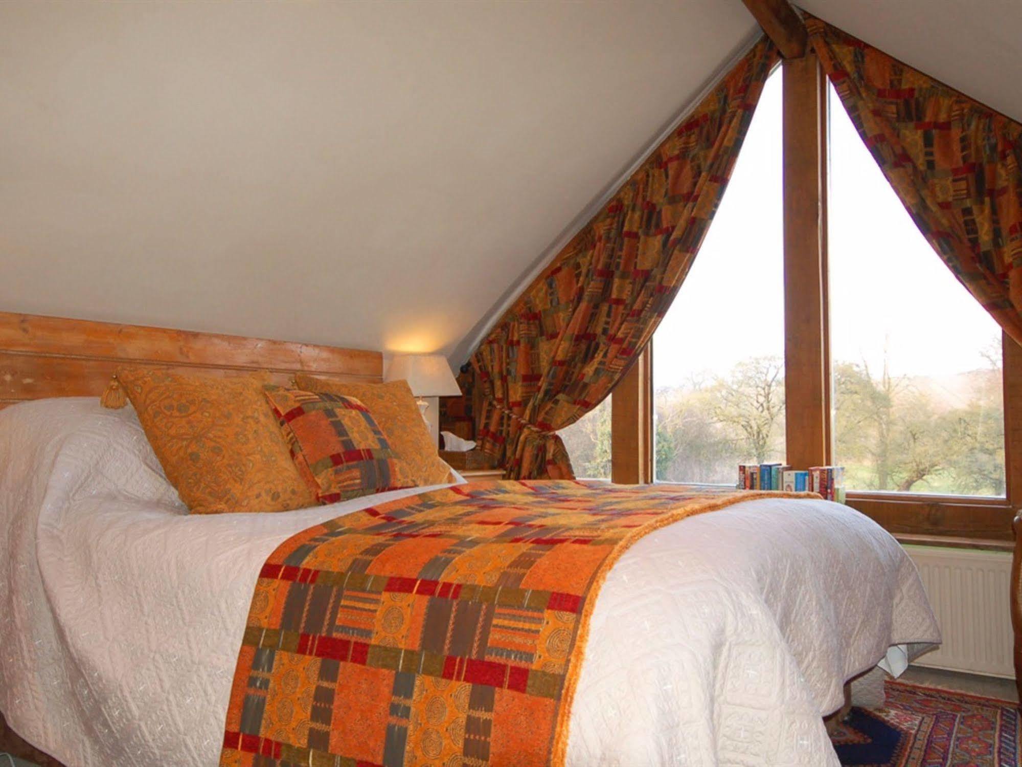The Old Forge Bed and Breakfast East Kennett Buitenkant foto